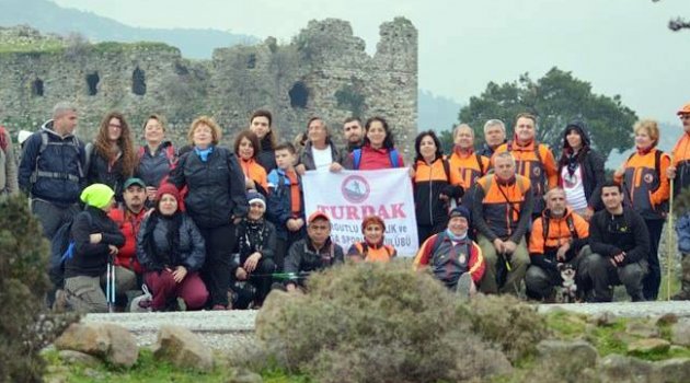 Turdak; Sosandra Manastırı - Gürle köyü arasında