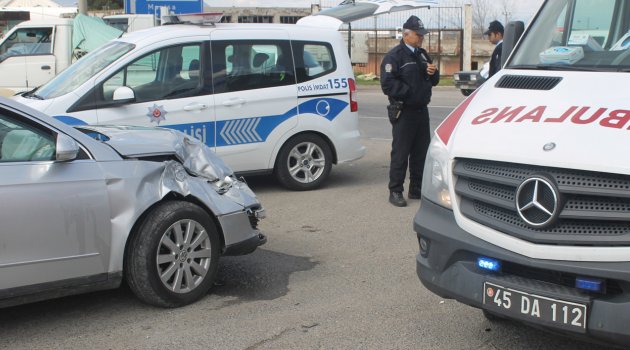 Turgutlu’da trafik kazası 2 yaralı