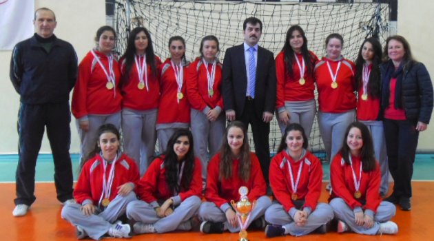 Turgutlu Merkez Mesleki ve Teknik Anadolu Lisesi Hentbolda Manisa il şampiyonu