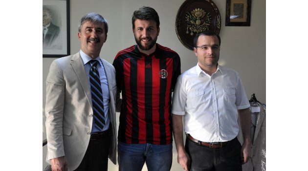 Turgutluspor BAL’ın en golcüsünü kaptı
