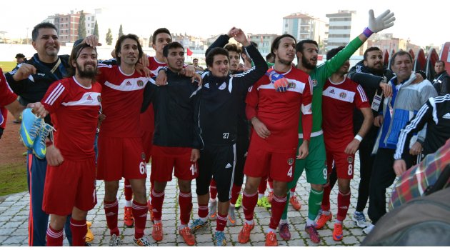Turgutluspor bayram yaptı