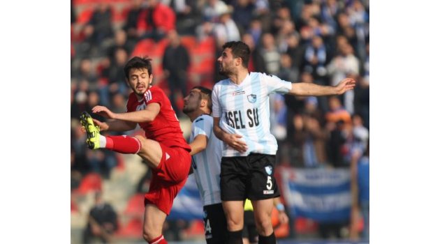 Turgutluspor-Büyükşehir Belediye Erzurumspor: 2-1