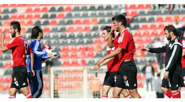 Turgutluspor kötü transferlerin bedelini ağır ödedi