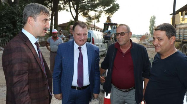 Urganlı'da yollara kilit parke döşeniyor