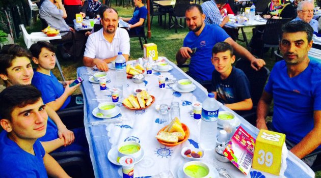Uzman Elektronik ‘den geleneksel iftar yemeği