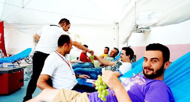 Kan bağışı kampanyasına destek
