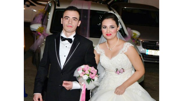 Zülal & Enver dünya evine girdi