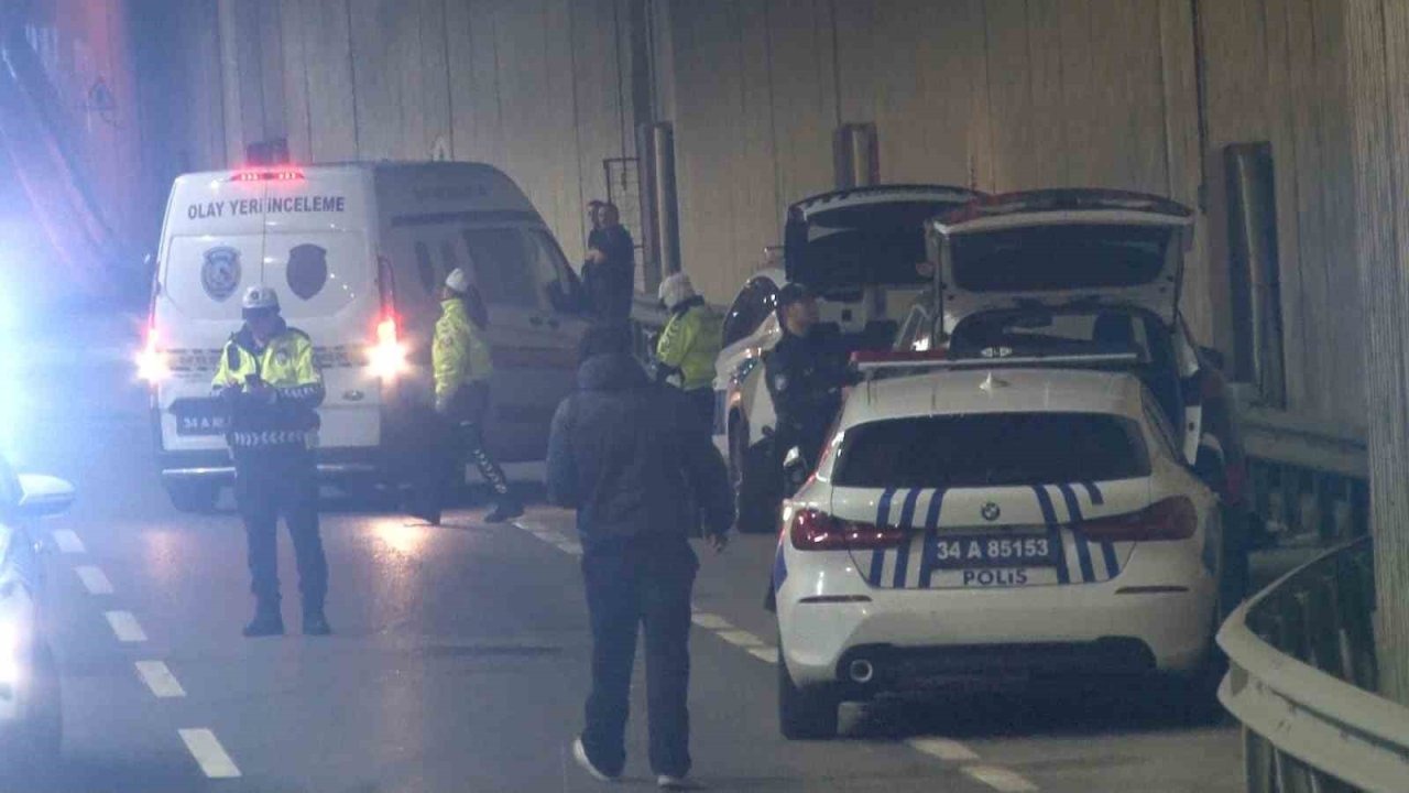 Alt geçitte kontrolden çıkan motosiklet kaza yaptı: 1 ölü, 1 yaralı