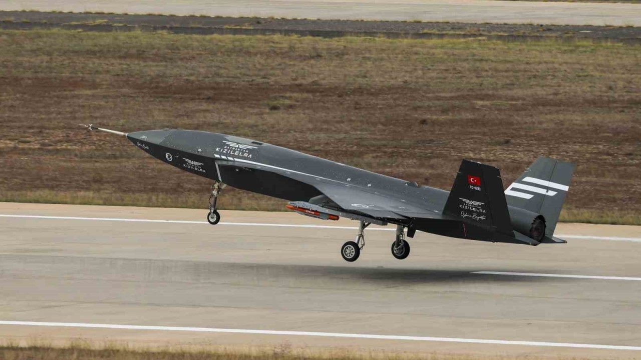 Bayraktar KIZILELMA’dan ilk atışta hedefler tam isabet
