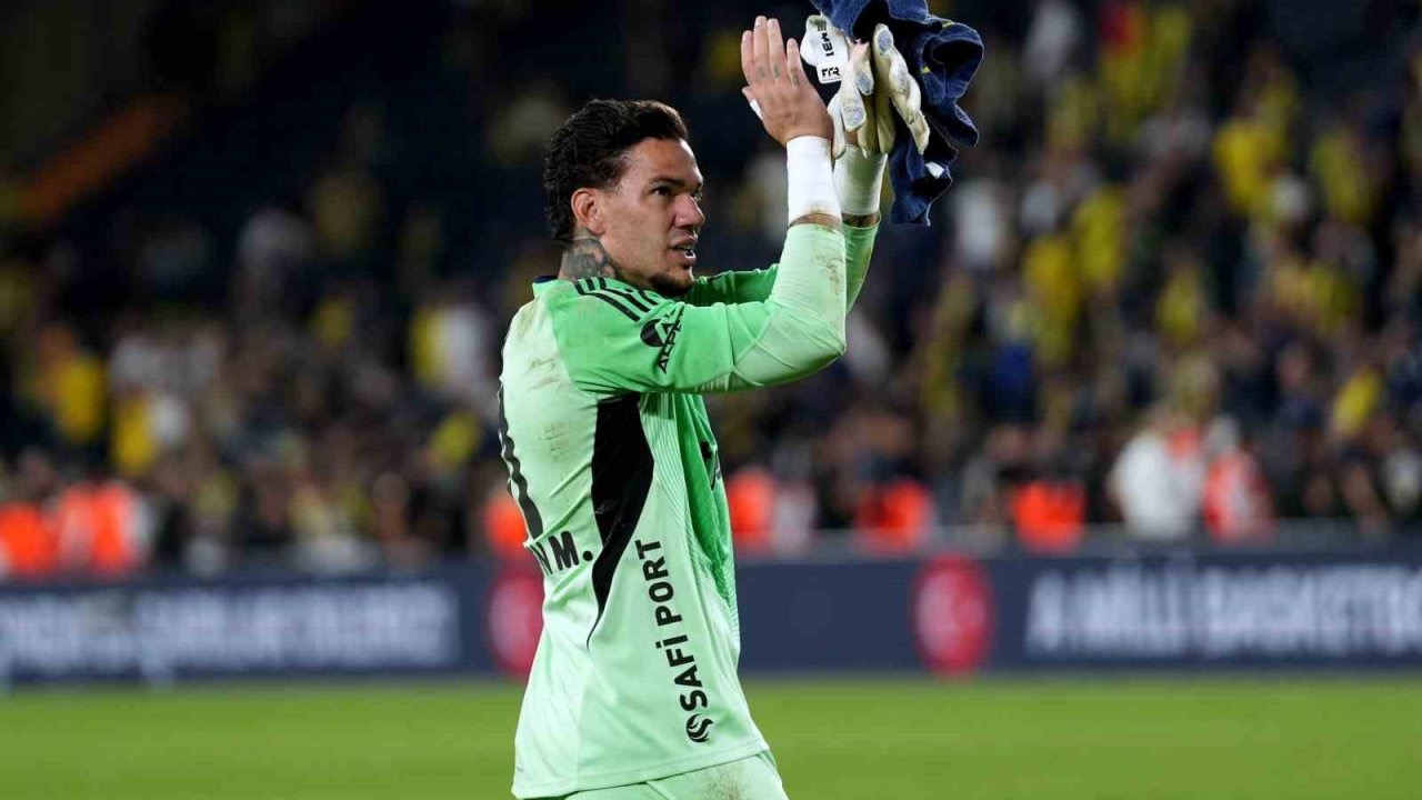 Ederson, sakatlığı nedeniyle Brezilya Milli Takım kadrosundan çıkarıldı