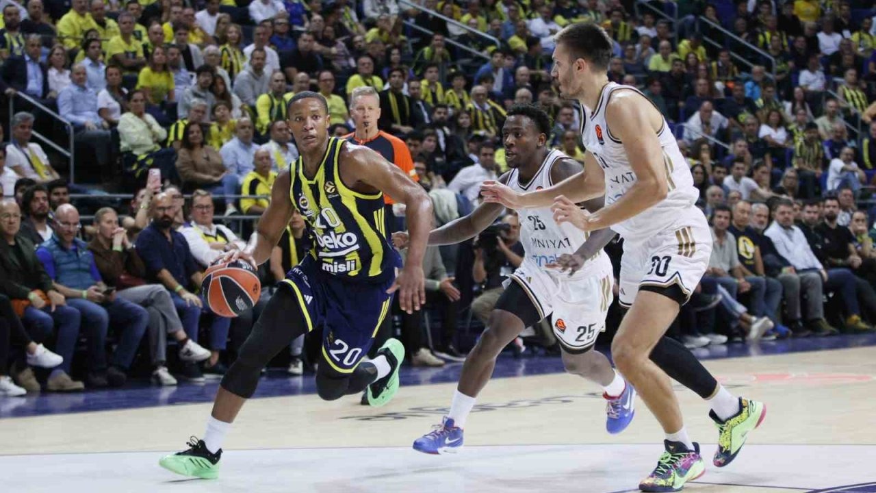 Euroleague: Fenerbahçe: 69 - Dubai Basketbol: 93
