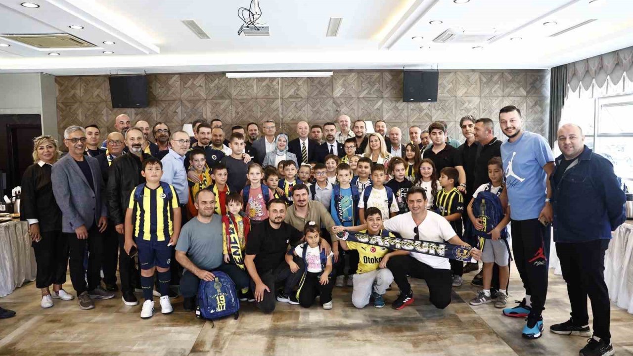Fenerbahçe, gittiği deplasmanlardaki okullara kırtasiye malzemesi desteği verecek