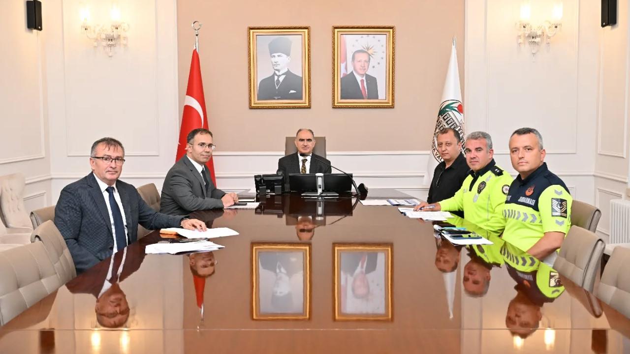 Manisa’da Trafik Güvenliği Değerlendirme Toplantısı Gerçekleştirildi