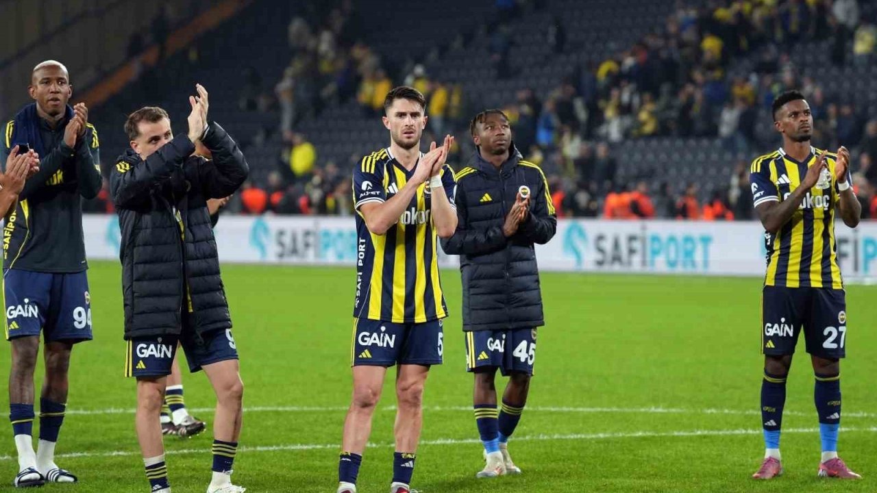 Trendyol Süper Lig: Fenerbahçe: 2 - Fatih Karagümrük: 1 (Maç sonucu)
