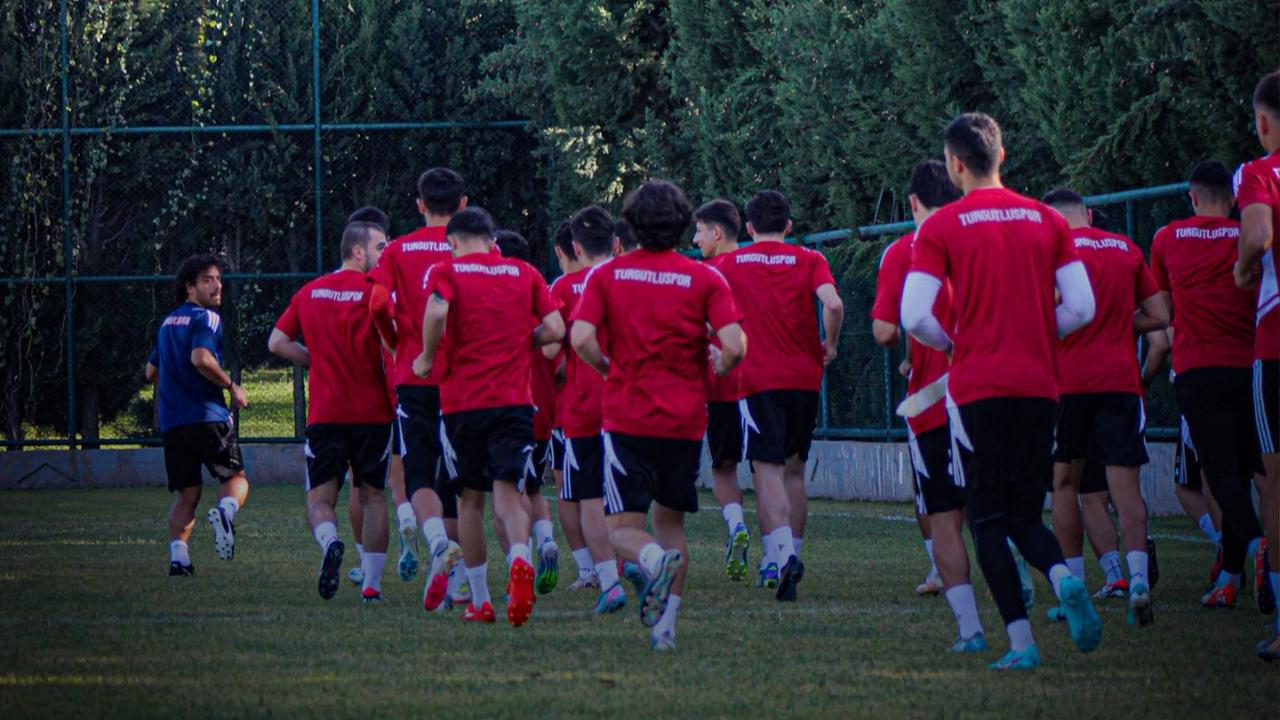 Turgutlu, BAL'da sezonu açıyor: Rakip İzton Torbalıspor!