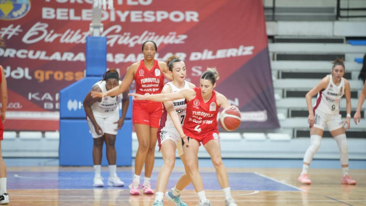 Turgutlu'da Çifte Maç Heyecanı