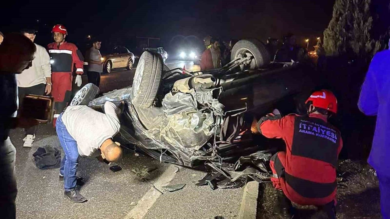 Ege’de feci kaza: Takla atan araçta sürücü hafif yaralandı