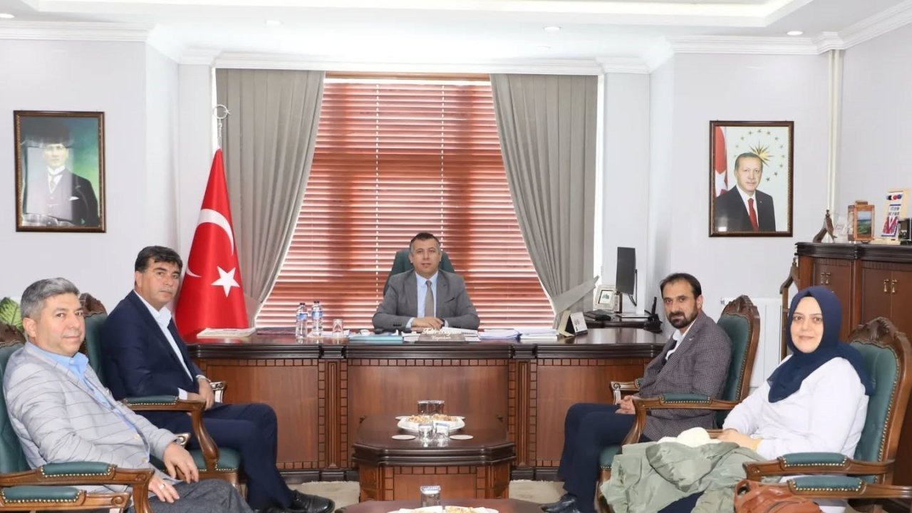 Eğitimcilerin talepleri Demirci’de masaya yatırıldı