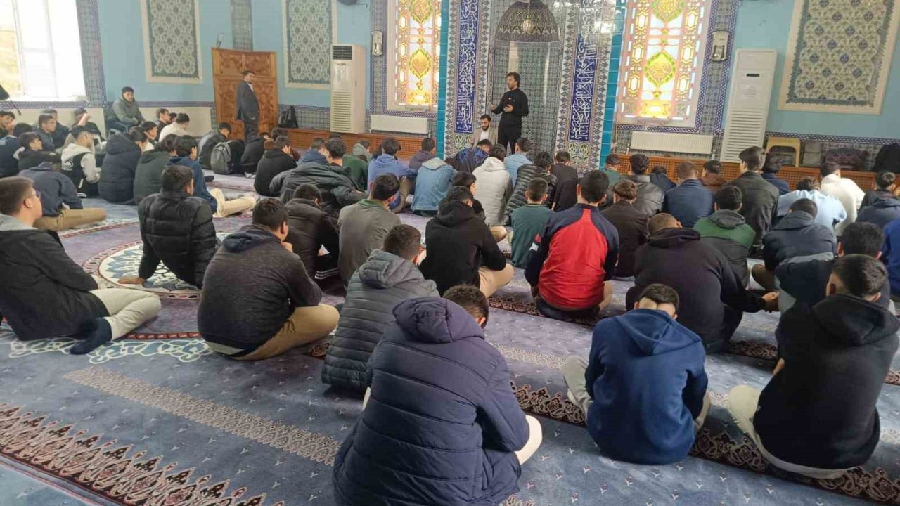 İlçe Müftülüğünden Adab-ı Muaşeret konferansları