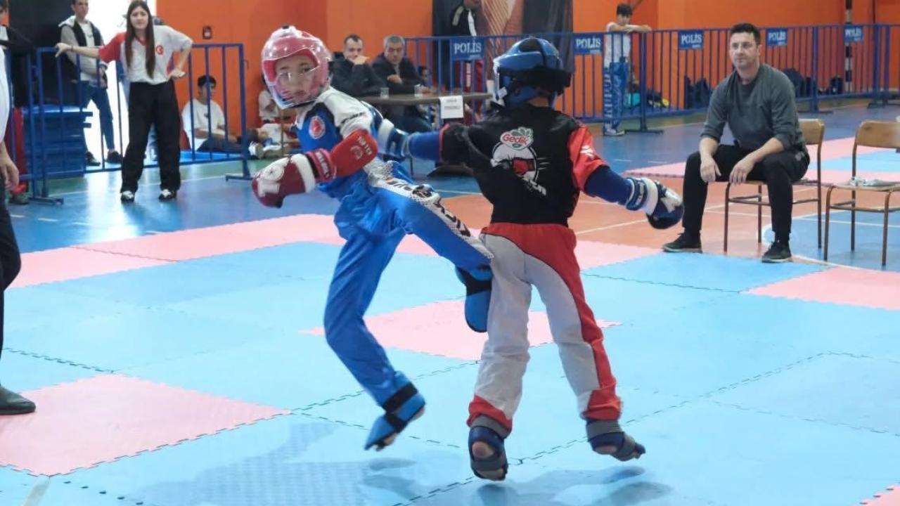 İlçede Kick Boks Turnuvasına yoğun ilgi