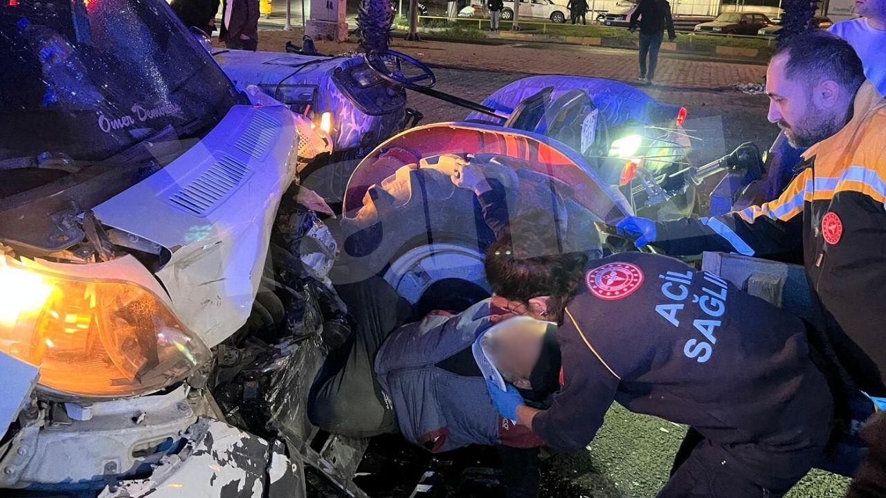 Turgutlu'da kaza: Traktör ile çekici çarpıştı, 1 ağır yaralı!