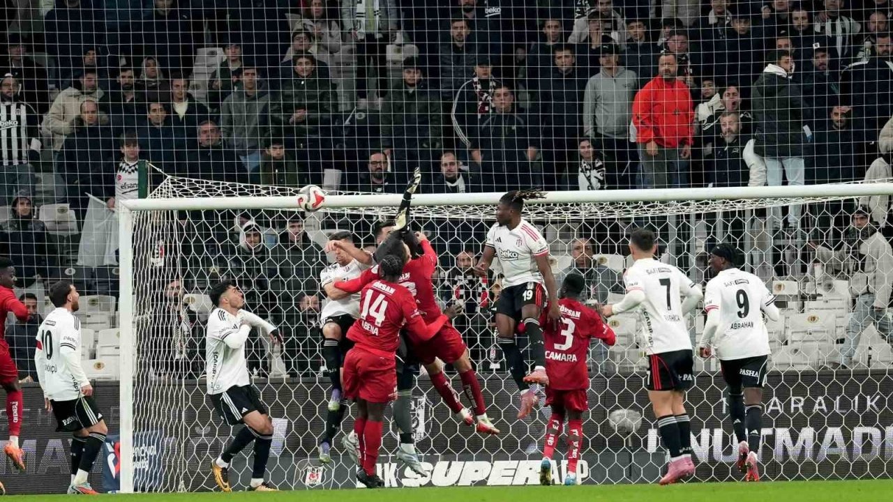 Beşiktaş yine kalesini gole kapatamadı