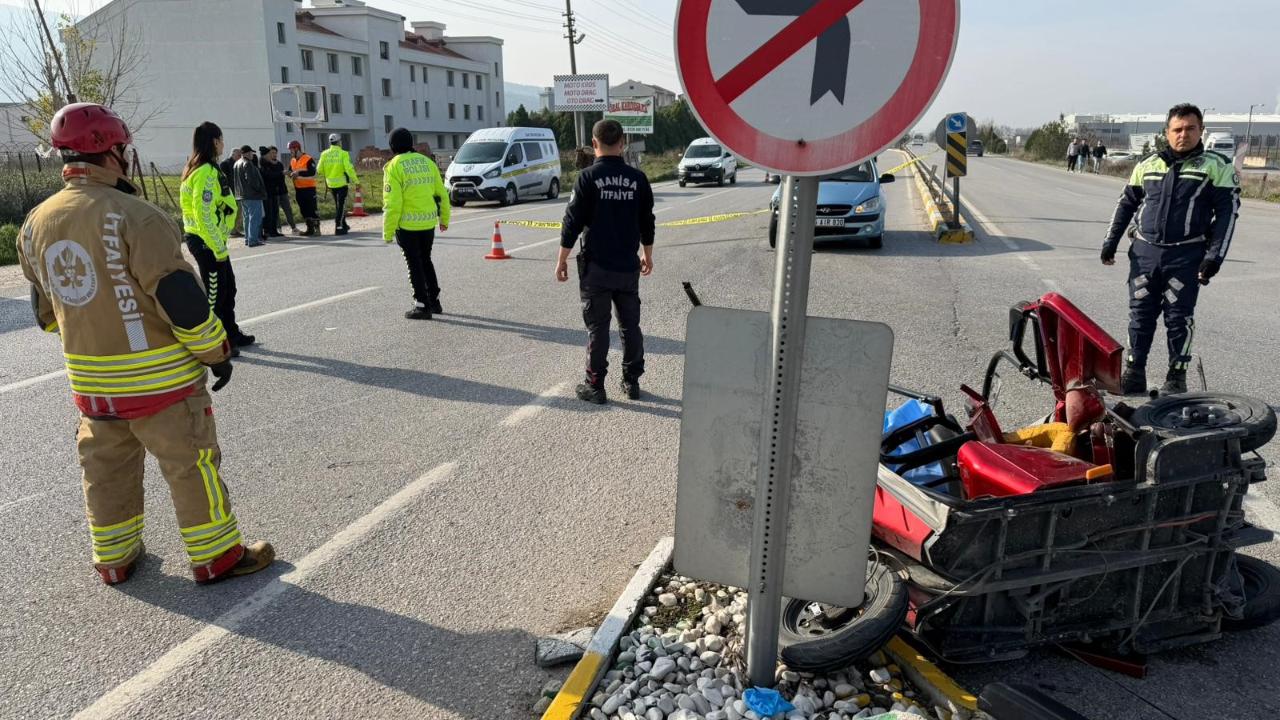 Elektrikli bisiklet ile otomobil çarpıştı: 1 ölü!