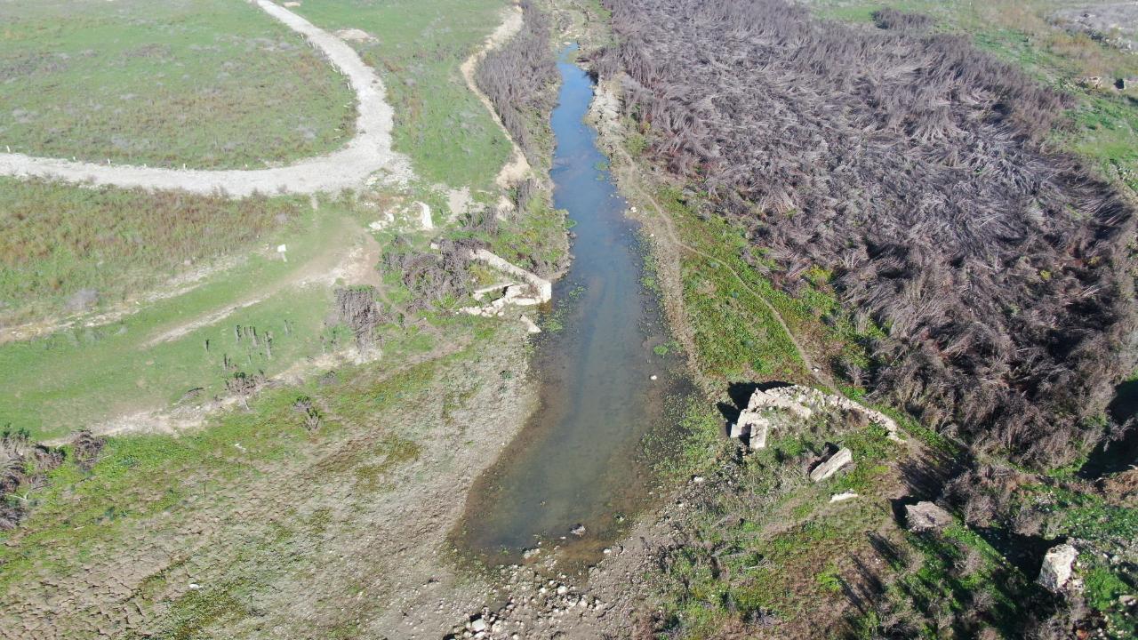 İzmir'de barajlar boşaldı; su kesintileri artık her gün uygulanacak