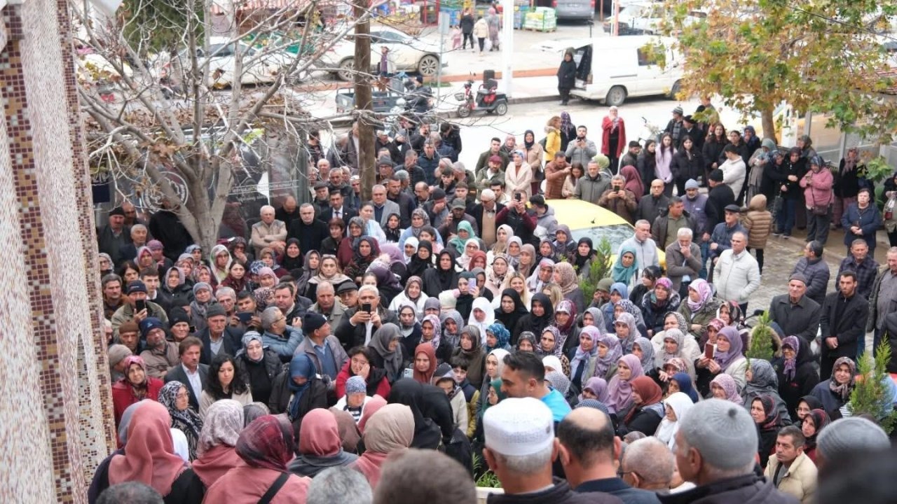 Manisa'dan kutsal topraklara uğurlandılar