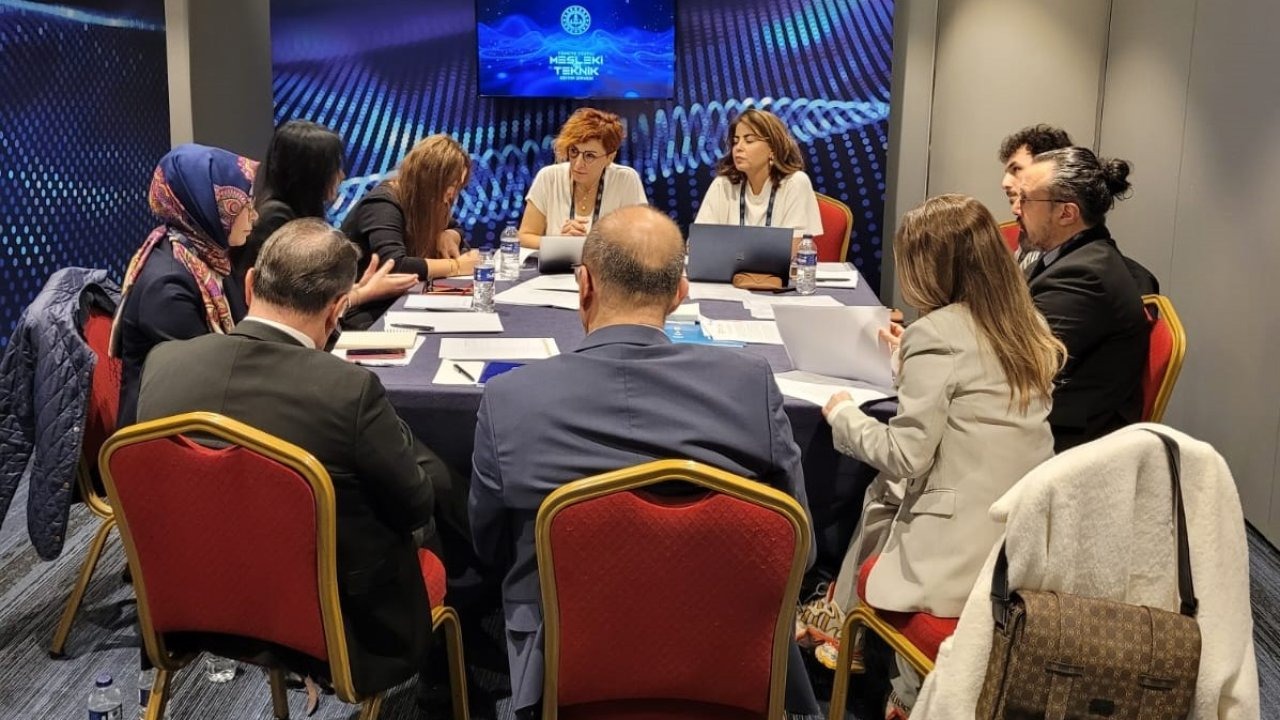 MCBÜ’den Mesleki Eğitim Zirvesi’ne katkı