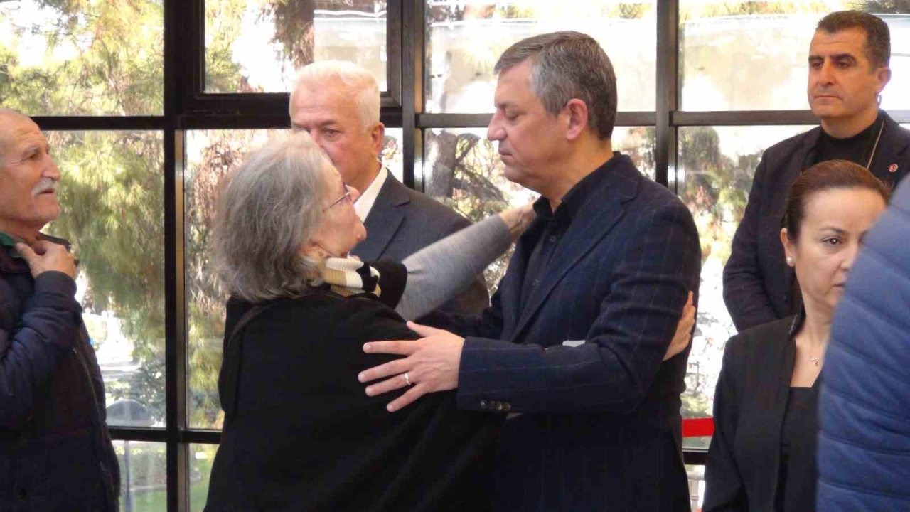 Özel, Gülşah Durbay’ın 3. gün taziyesine katıldı