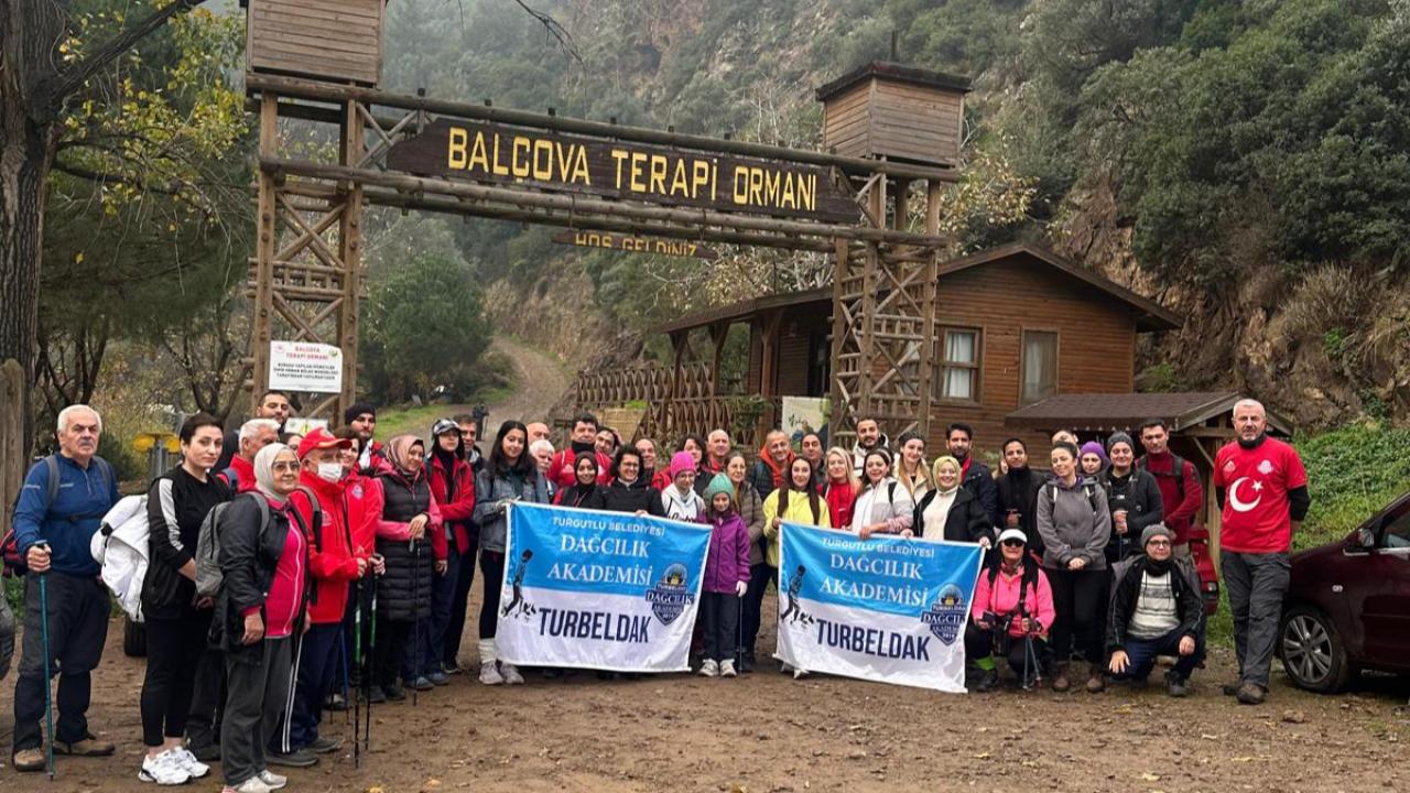 TURBELDAK’tan Terapi Ormanı’nda Sonbahar Yürüyüşü