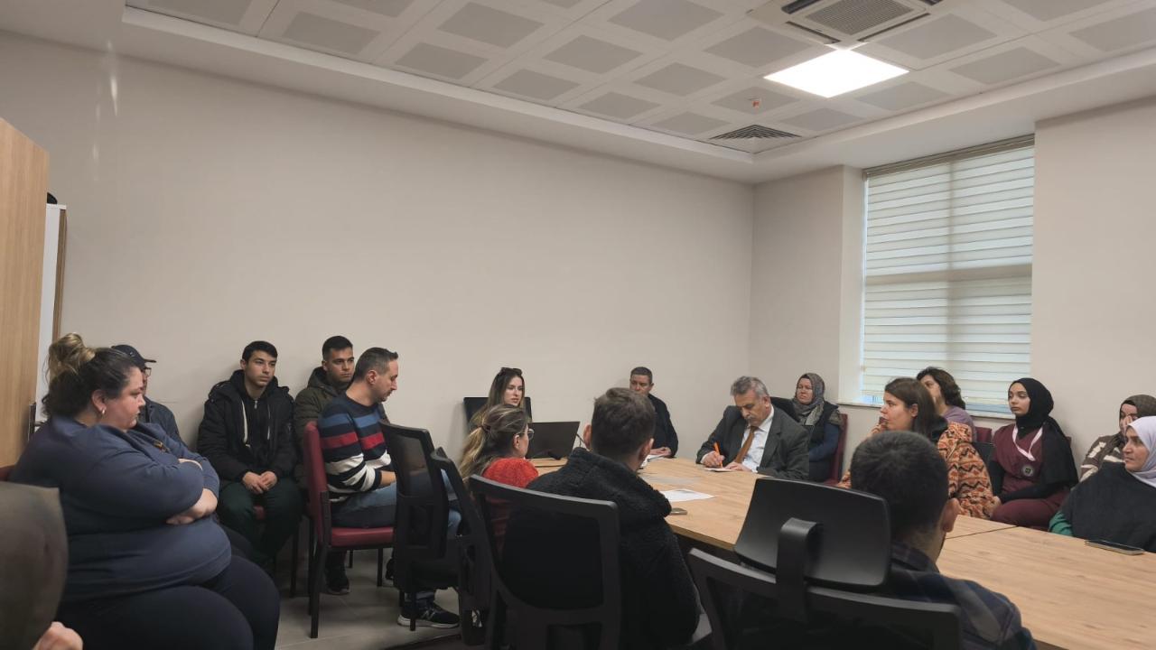 Turgutlu Sağlık Personeline 'Tütün Ürünlerinin Zararları ve Tütün Kontrolü' eğitimi TURUGTLU