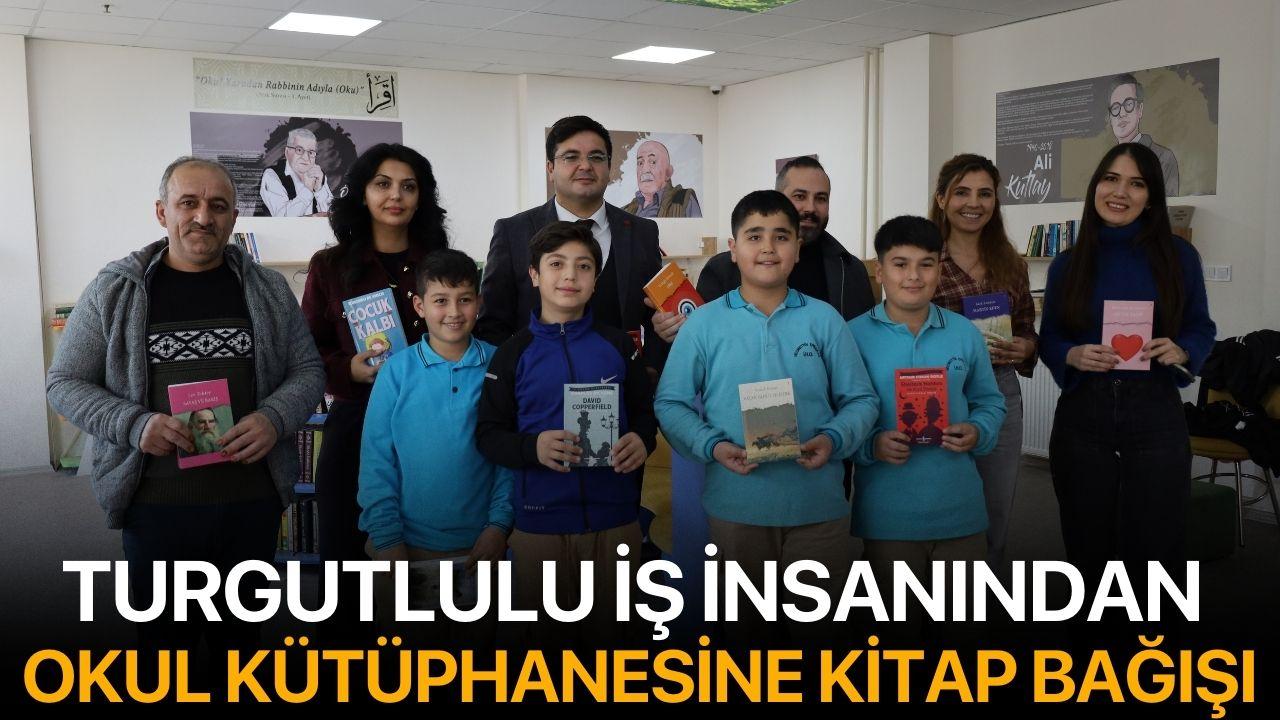 Turgutlulu İş İnsanından Okul Kütüphanesine Kitap Bağışı