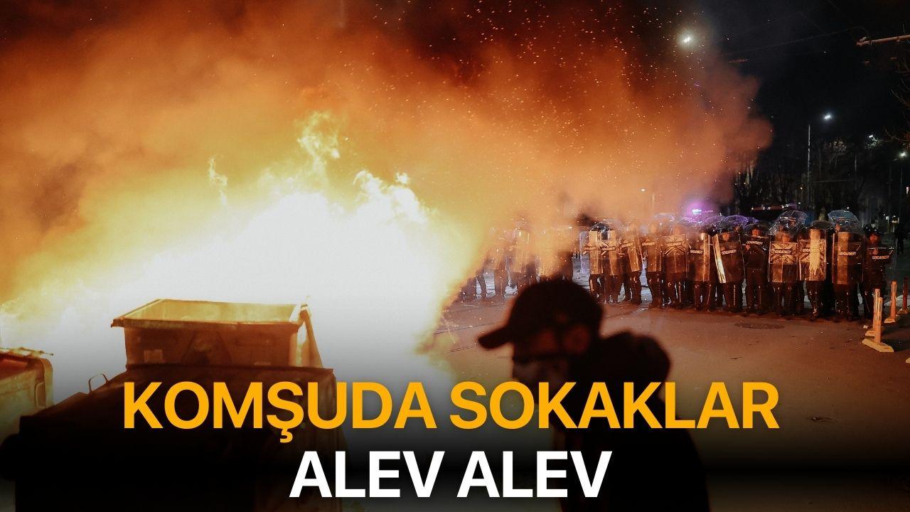 Türkiye'nin komşusunda sokaklar alev alev
