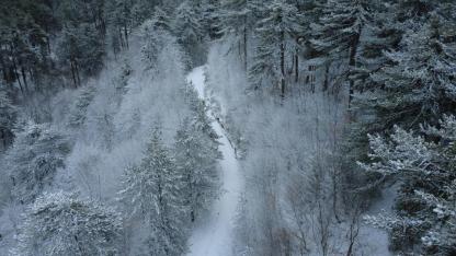 Demirci’de Kar Güzelliği: Dağlar ve Yollar Beyaza Büründü