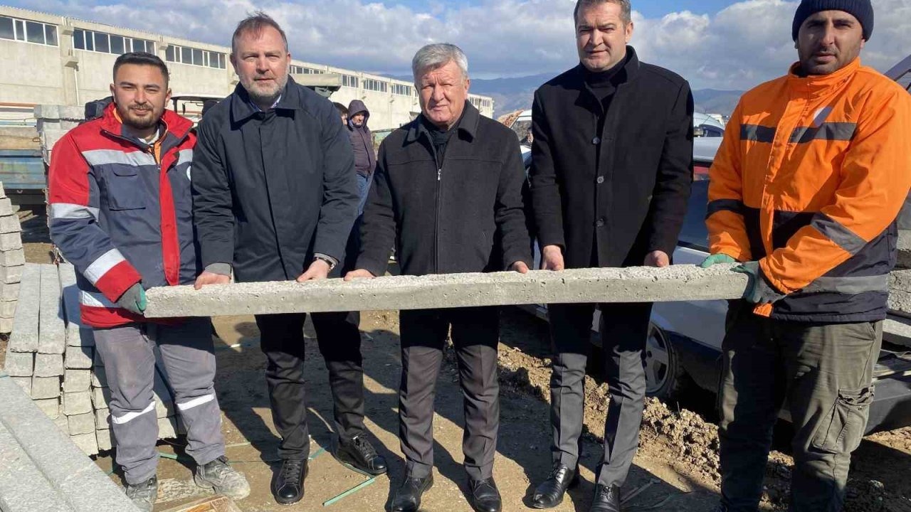 İlçede üreticilere 3 bin 500 bağ direği hibesi gerçekleşti