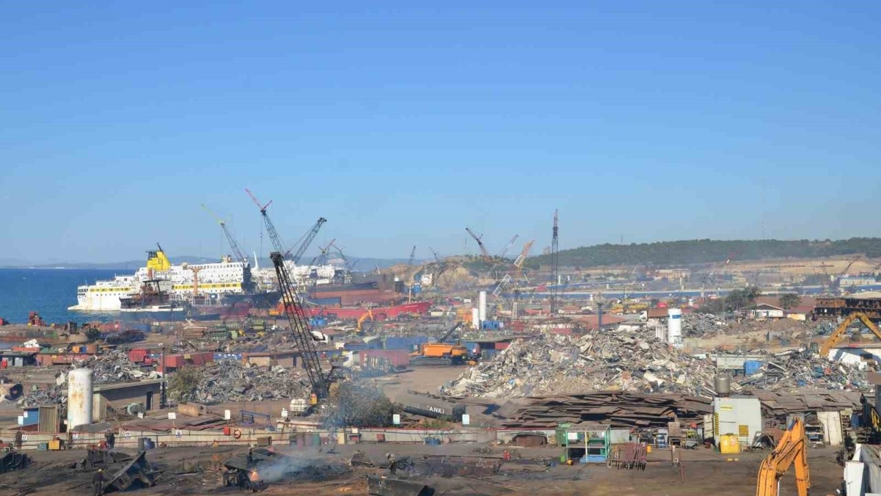 İzmir'de feci iş kazası: 1 işçi hayatını kaybetti!