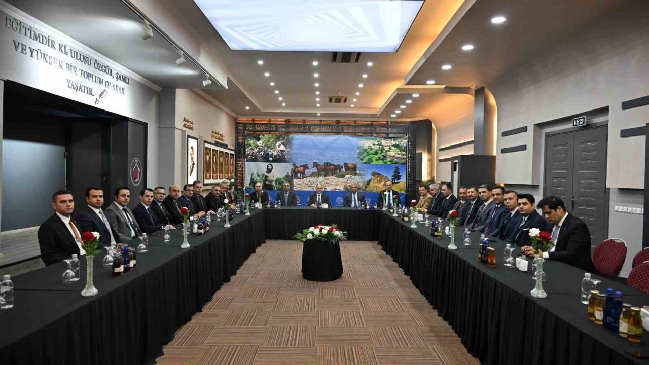 Manisa’da 2026 Vizyonu Masaya Yatırıldı: Kaymakam Kapankaya'da katılım sağladı