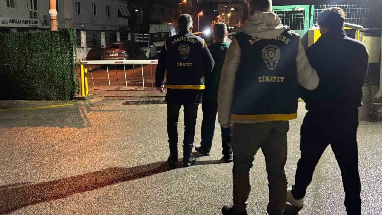Manisa'da kuyumcu soyup İzmir'de yakalanmıştılar: Soygunda detaylar belli oldu!