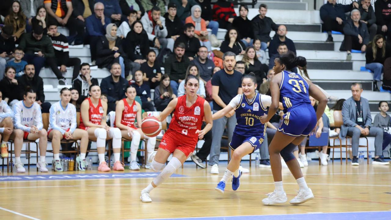 Turgutlu Belediyesi Kadın Basketbol Takımı Kupaya Başlıyor