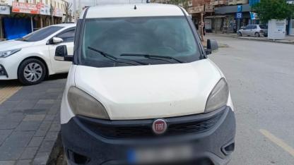 Çaldığı araca yakıt alıp gezdi, caddeye park edip kayboldu