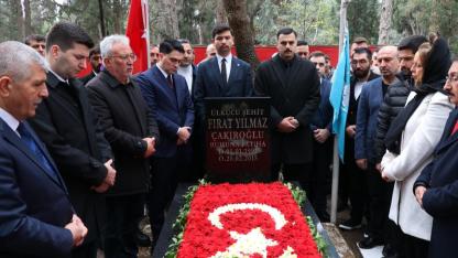 Fırat Yılmaz Çakıroğlu Mezarı Başında Anıldı