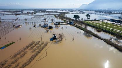 Gediz Nehri Taştı, Nif Çayı Köprüsü Tehlike Sinyali Veriyor