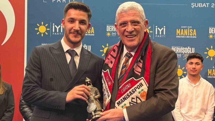 Manisalı İYİ Partili başkan istifa etti