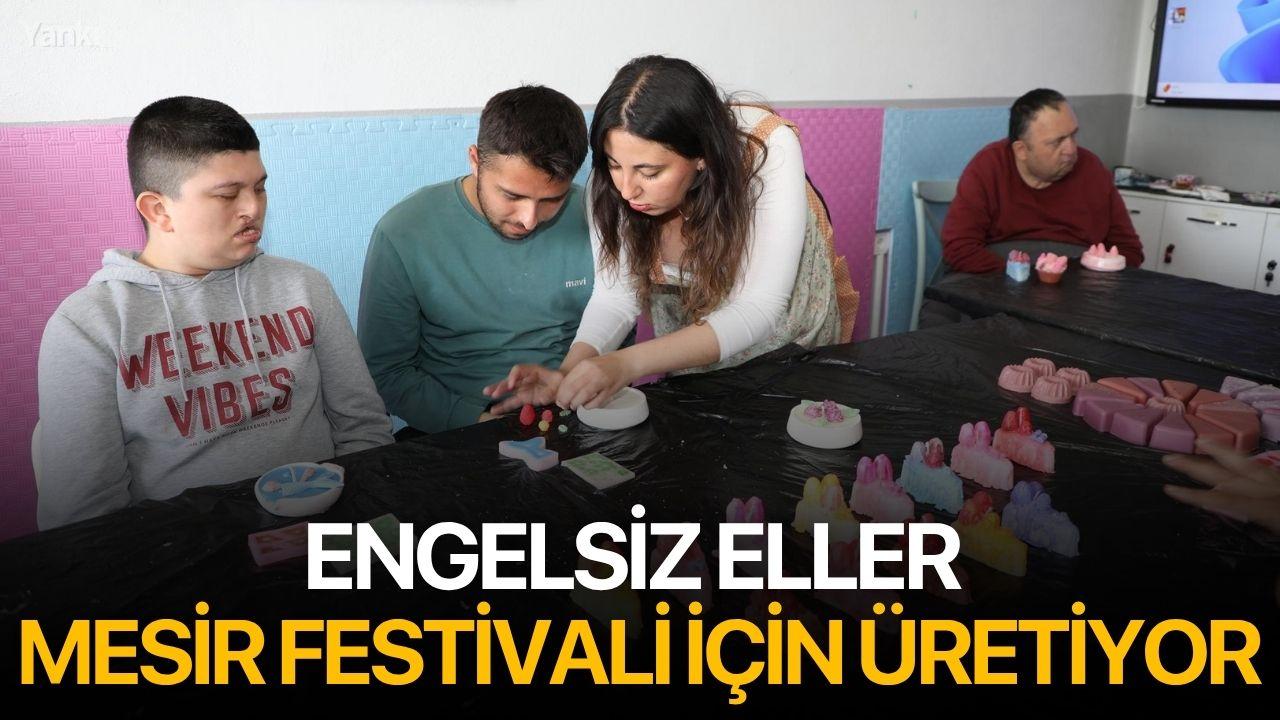Engelsiz eller Mesir Festivali için üretiyor