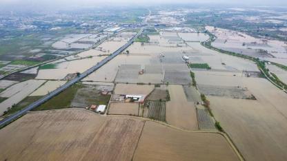 Manisa’da taşkın korkusu: Gediz Nehri yerleşimlere dayandı