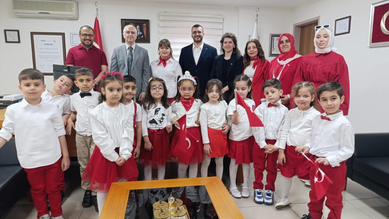 Minikler başhekimlik koltuğuna oturdu