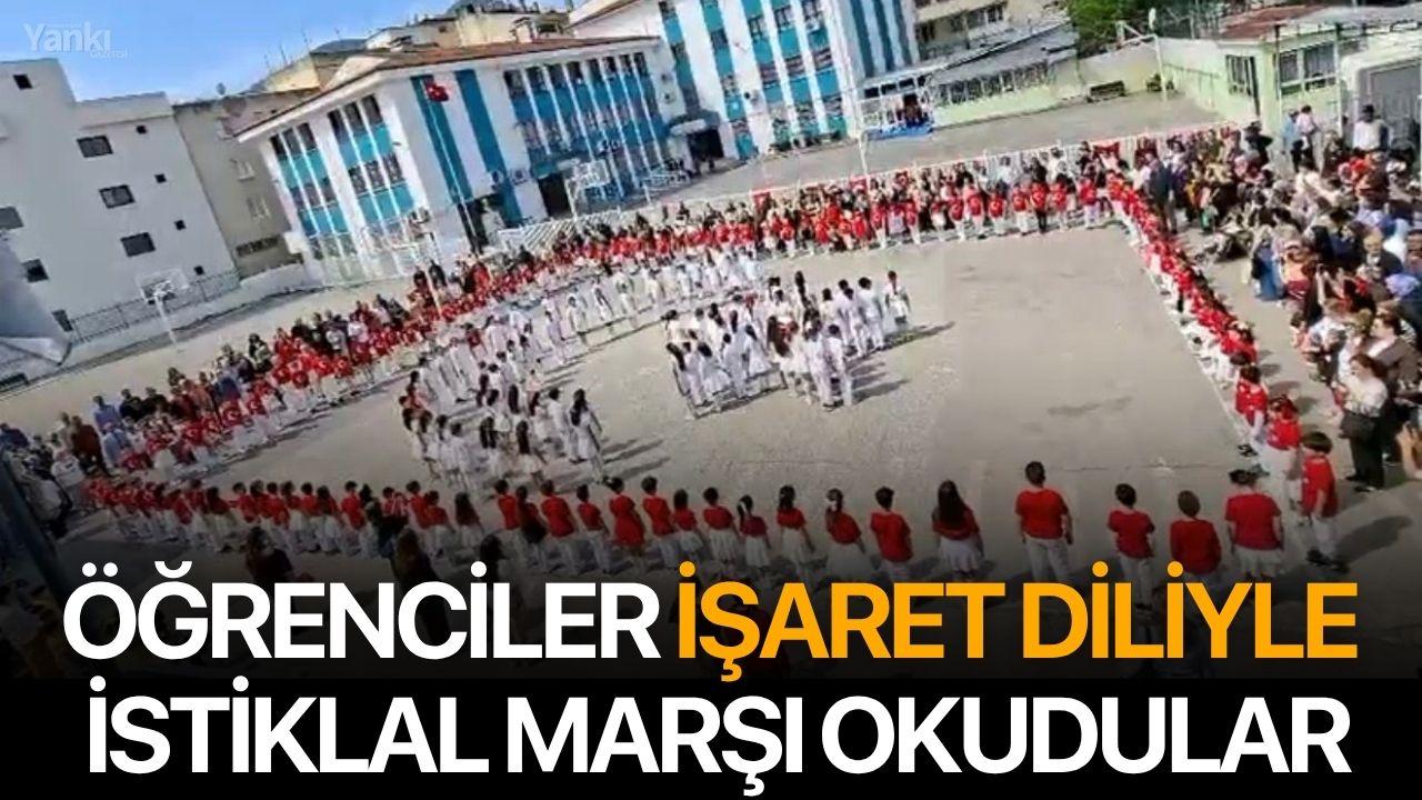Öğrenciler işaret diliyle İstiklal Marşı okudular