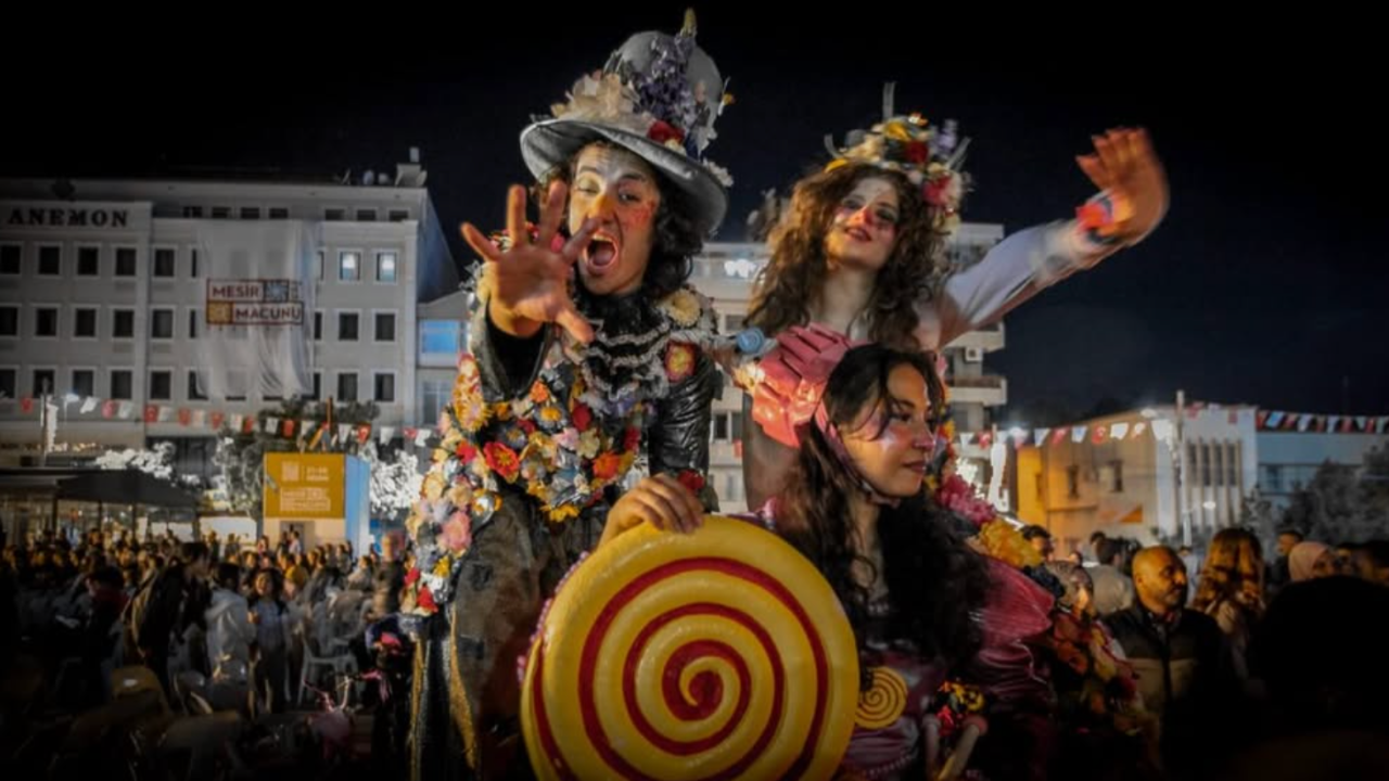 Turgutlulu Fotoğrafçı Süleyman Savaş’a Mesir Festivali’nde Mansiyon Ödülü